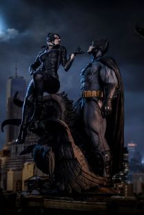 BATMAN AND CATWOMAN DIORAMA 1/6 DC COMICS SERIES #9 BY IRON STUDIOS