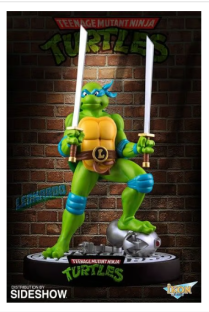 BUNDLE OFFER TMNT DONATELO BY IKON COLLECTIBLES + FREE LEONARDO ON DEFEATED MOUSER
